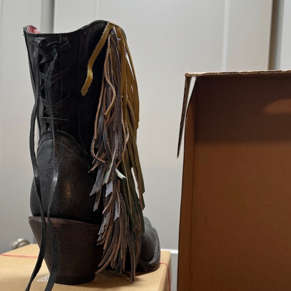 Junk Gypsy Spirit Animal Boots 6 - Picture 3 of 16